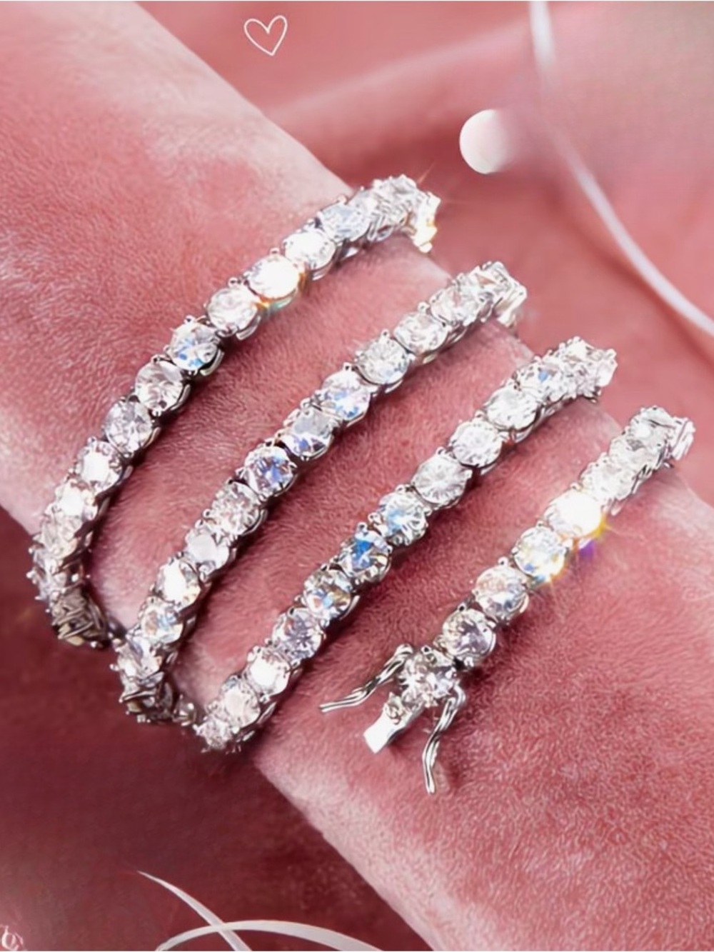 Sterling silver tennis bracelet set, 4mm wide with a row of moissanite stones - Picture 3 of 4